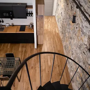  Apartment Old