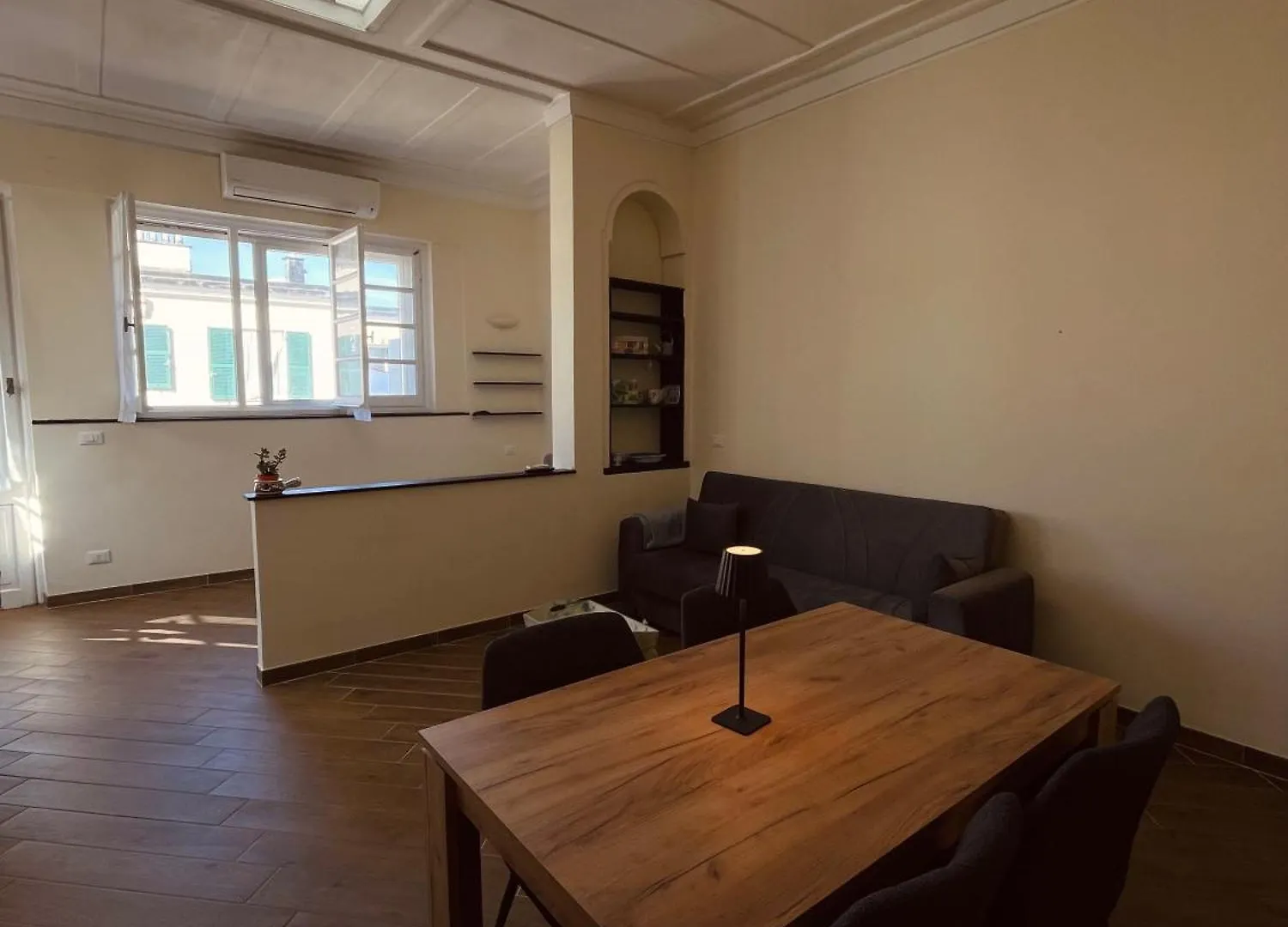 Tiny Penthouse In Corso Sardegna Apartment Genoa