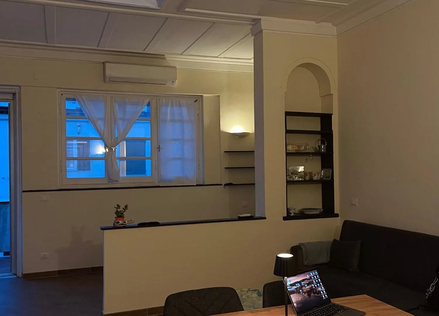 Tiny Penthouse In Corso Sardegna Apartment Genoa
